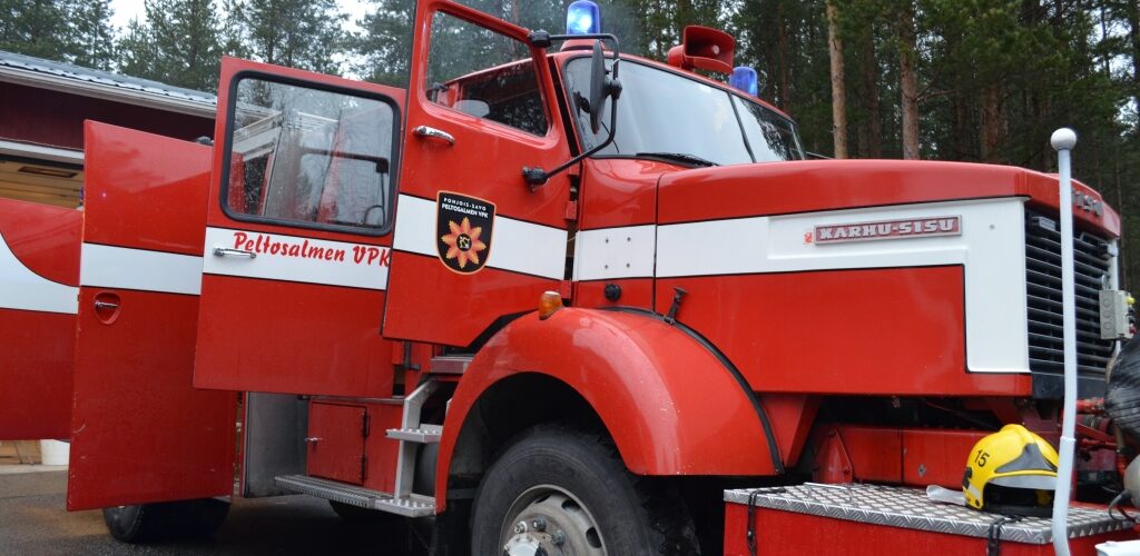 Peltosalmen VPK - Sisu Karhu